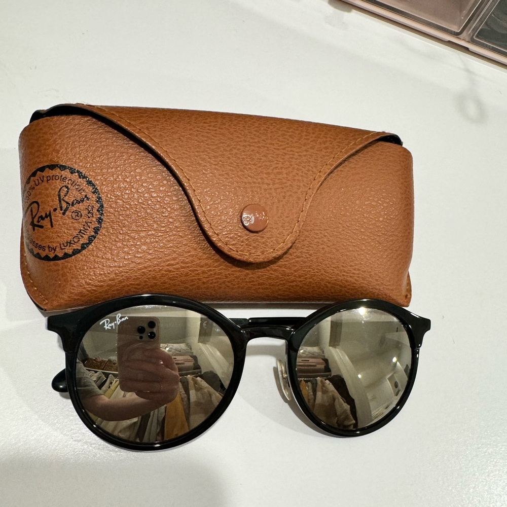 Ray Bans Round Mirrored Sunglasses
